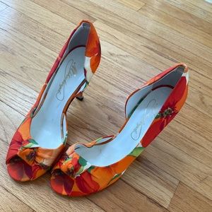 Michaelangelo Orange Floral Size 8.5